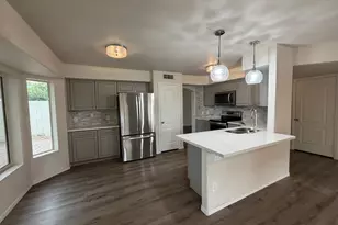 902 S Surfside Dr, Gilbert, AZ 85233 - Photo 15