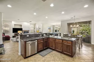 3980 E Robin Ln, Phoenix, AZ 85050 - Photo 5