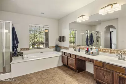 3980 E Robin Lane, Phoenix, AZ 85050 - Photo 11