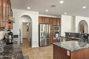 3980 E Robin Ln, Phoenix, AZ 85050 - Photo 5