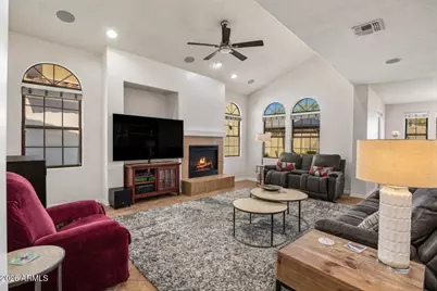 3980 E Robin Lane, Phoenix, AZ 85050 - Photo 9