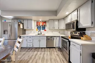 1011 W 5th Ave, Apache Junction, AZ 85120 - Photo 11