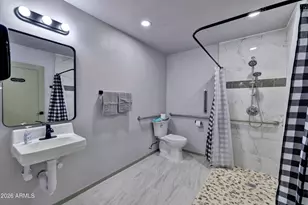 11093 W Frontier Dr, Sun City, AZ 85351 - Photo 9