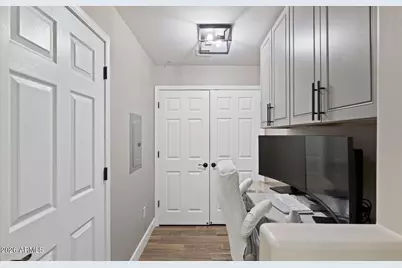 5350 E Deer Valley Drive #1250, Phoenix, AZ 85054 - Photo 13