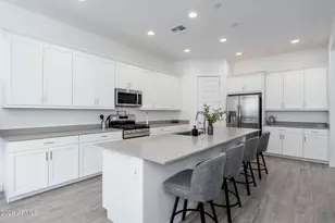 3272 W Peak View Rd, Phoenix, AZ 85083 - Photo 7