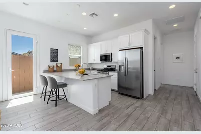 3272 W Peak View Road, Phoenix, AZ 85083 - Photo 25