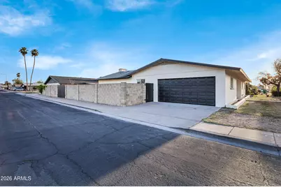 1033 W Rio Salado Parkway, Mesa, AZ 85201 - Photo 3