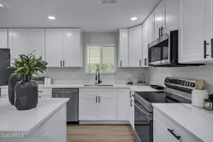 1033 W Rio Salado Pkwy, Mesa, AZ 85201 - Photo 9