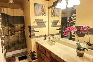 506 E Kerry Ln, Phoenix, AZ 85024 - Photo 13