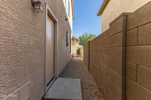 3751 W Desert Creek Ln, Phoenix, AZ 85086 - Photo 45