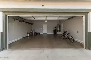 3751 W Desert Creek Ln, Phoenix, AZ 85086 - Photo 39