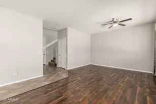 3751 W Desert Creek Ln, Phoenix, AZ 85086 - Photo 9