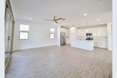 18780 W Cortez Street, Surprise, AZ 85388 - Photo 17