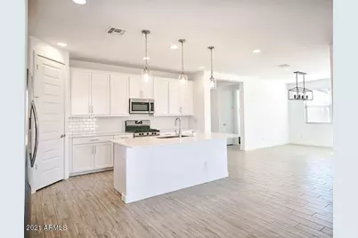 18780 W Cortez Street, Surprise, AZ 85388 - Photo 3