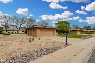 12832 W Peach Blossom Drive, Sun City West, AZ 85375 - Photo 17