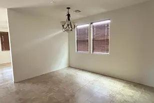 5537 W Desert Hollow Dr, Phoenix, AZ 85083 - Photo 3