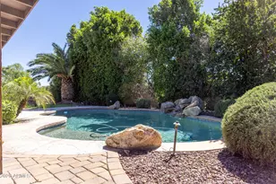 801 W Port Royale Ln, Phoenix, AZ 85023 - Photo 17