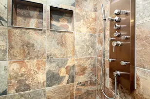 801 W Port Royale Ln, Phoenix, AZ 85023 - Photo 29