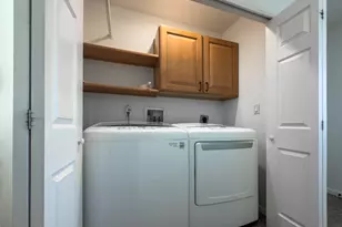 801 W Port Royale Ln, Phoenix, AZ 85023 - Photo 23