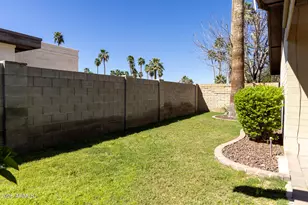 801 W Port Royale Ln, Phoenix, AZ 85023 - Photo 15