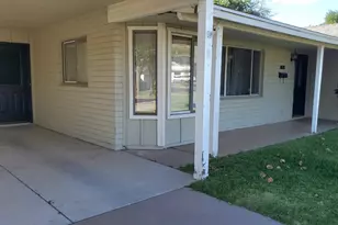 4128 N 46th Pl, Phoenix, AZ 85018 - Photo 3