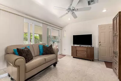 10217 W Andover Avenue, Sun City, AZ 85351 - Photo 13