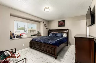 4243 W Tuckey Ln, Phoenix, AZ 85019 - Photo 11