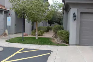 7401 W Arrowhead Clubhouse Dr, Glendale, AZ 85308 - Photo 3