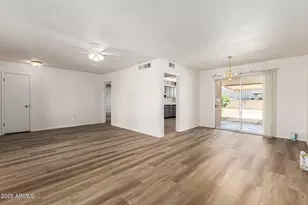 10803 W Camelot Cir, Sun City, AZ 85351 - Photo 13