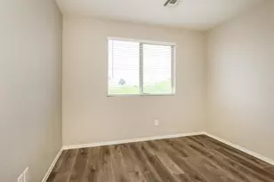 8889 W Cameron Dr, Peoria, AZ 85345 - Photo 13