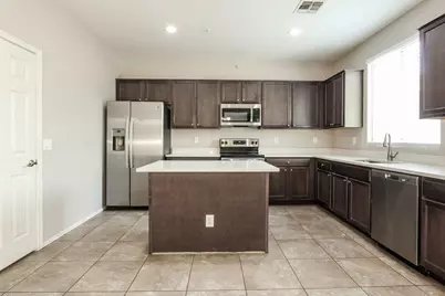 8889 W Cameron Drive, Peoria, AZ 85345 - Photo 7