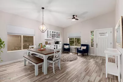 2647 E Contention Mine Road, Phoenix, AZ 85032 - Photo 9