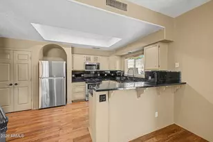 10247 N 12th Pl, Phoenix, AZ 85020 - Photo 7