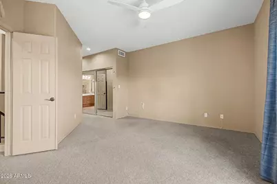 10247 N 12th Place #2, Phoenix, AZ 85020 - Photo 11