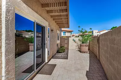 10247 N 12th Place #2, Phoenix, AZ 85020 - Photo 27