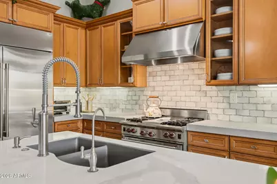 41330 N Congressional Drive, Phoenix, AZ 85086 - Photo 9