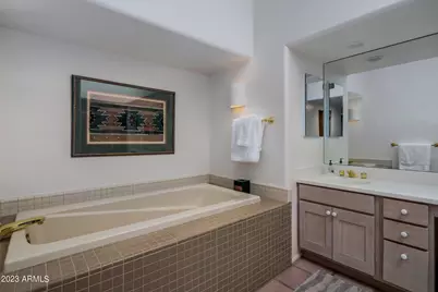 10111 E Graythorn Drive, Scottsdale, AZ 85262 - Photo 9