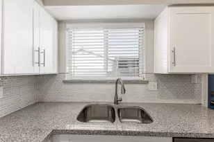 815 W Villa Maria Dr, Phoenix, AZ 85023 - Photo 19