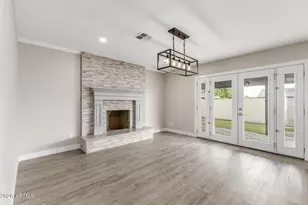 815 W Villa Maria Dr, Phoenix, AZ 85023 - Photo 9