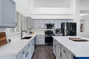 2502 E Glenhaven Dr, Phoenix, AZ 85048 - Photo 7