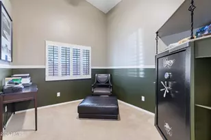 2502 E Glenhaven Dr, Phoenix, AZ 85048 - Photo 13