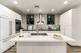 7636 E Catalina Dr, Scottsdale, AZ 85251 - Photo 13