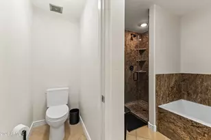 5450 E Deer Valley Dr, Phoenix, AZ 85054 - Photo 23