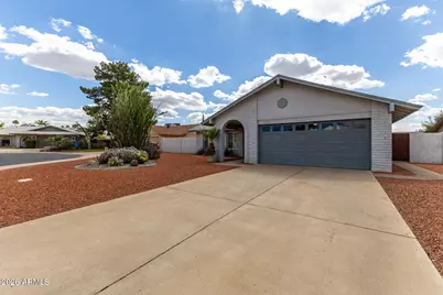 3351 W Juniper Avenue, Phoenix, AZ 85053 - Photo 5