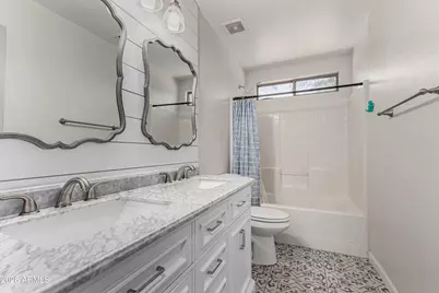 8308 W Berridge Lane, Glendale, AZ 85305 - Photo 11