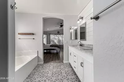 8308 W Berridge Lane, Glendale, AZ 85305 - Photo 9