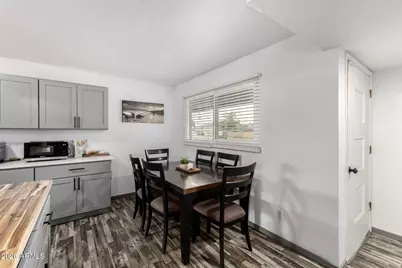 4915 W Morten Avenue, Glendale, AZ 85301 - Photo 3