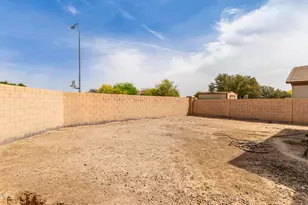 3720 W Glass Ln, Phoenix, AZ 85041 - Photo 11