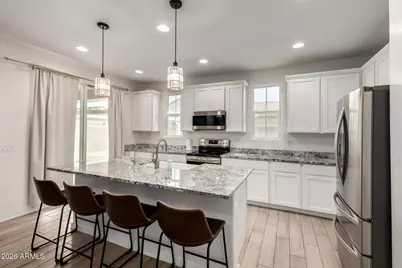 8429 W Windsor Boulevard, Glendale, AZ 85305 - Photo 9