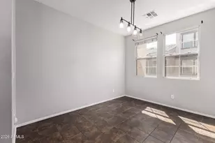 2026 N 78th Glen, Phoenix, AZ 85035 - Photo 5